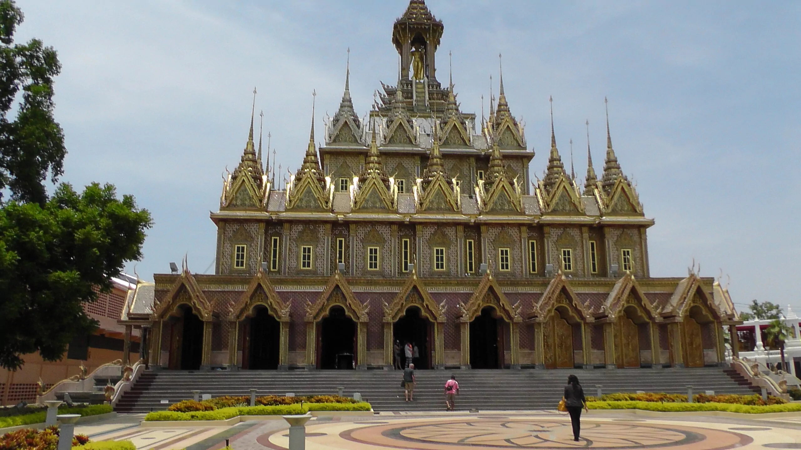 Wat Ta Sang Udai Thani