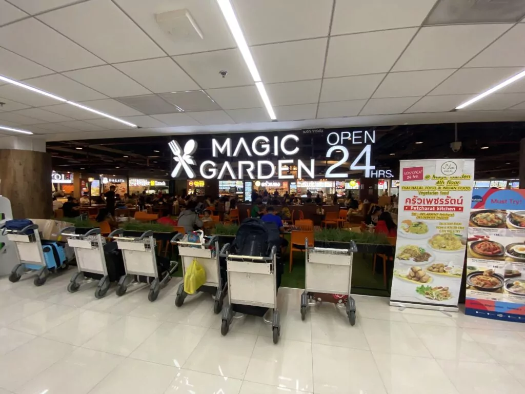 vegan food stall in don muang airport bangkok