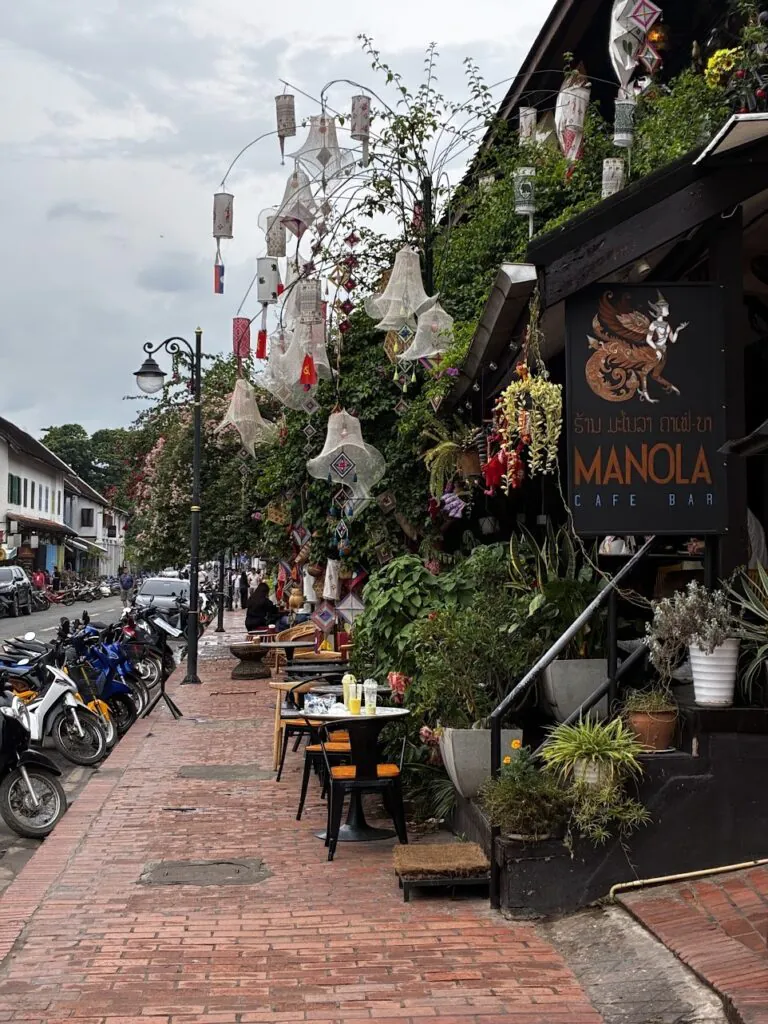 לואנג פרבנג לאוס