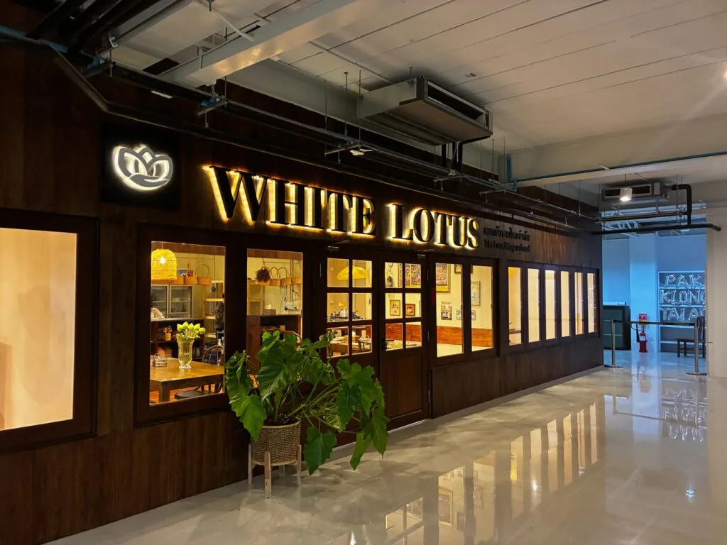 WHITE LOTUS COCKING SCHOOL BANGKOK 