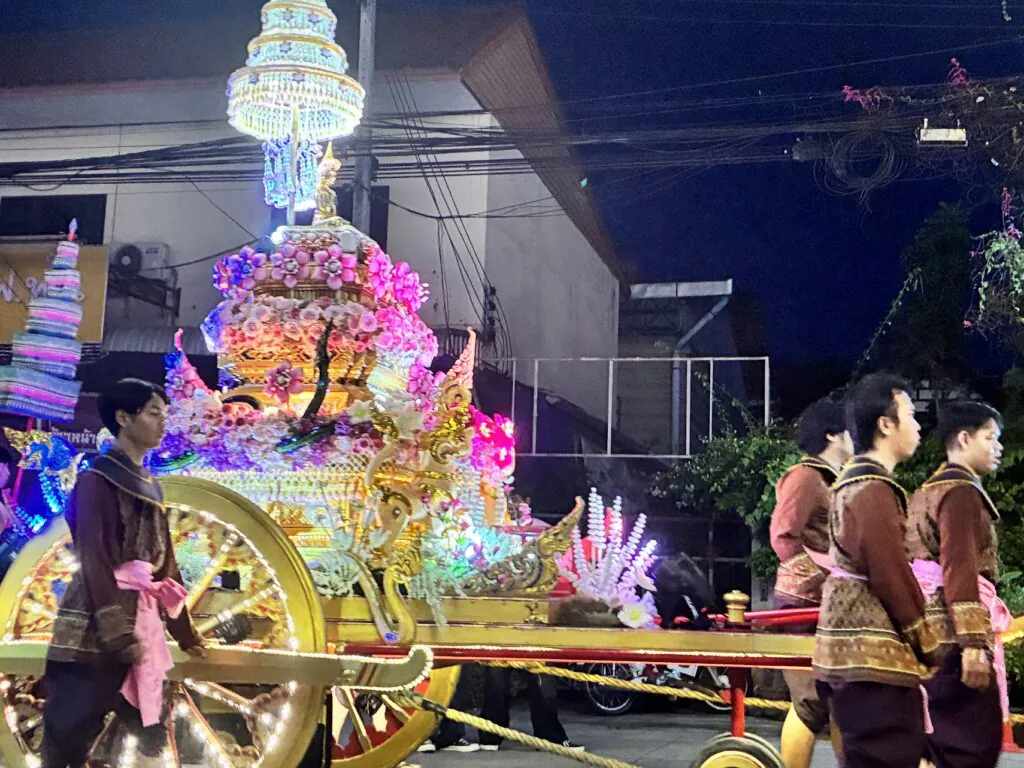 Um Phra Dam Nam Festival