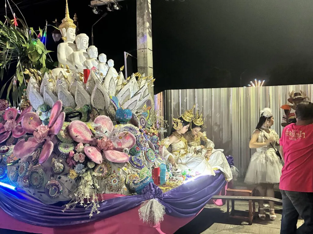 Um Phra Dam Nam Festival