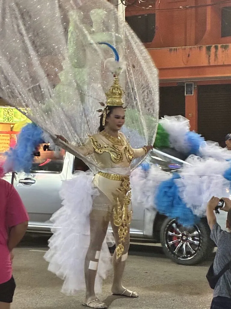 Um Phra Dam Nam Festival