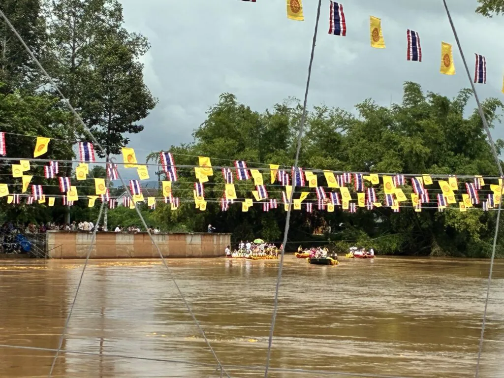 Um Phra Dam Nam Festival