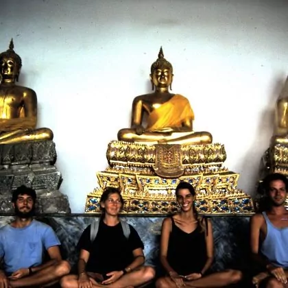 לשמור על חברים באותה הפוזה גם אחרי 30 שנים