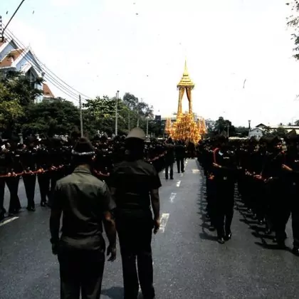 משתתפים בצערם