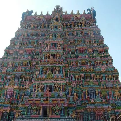 מה עושים במדוראי בערב כאשר האלה מינקשי עייפה ורוצה ללכת לישון ?