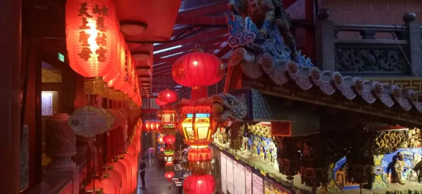 טאיפיי על קצה הצ'ופסטיק