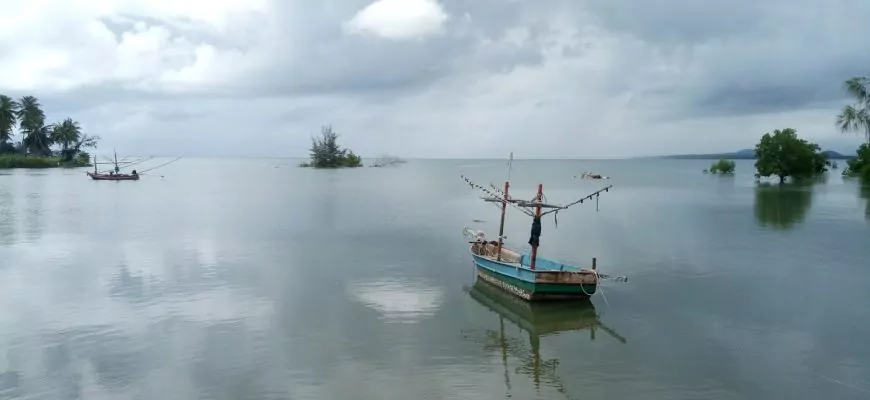 שמים ומים: מפרצון בודד בתאילנד שלי