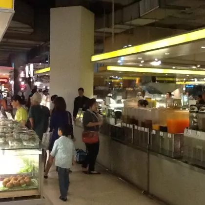 מרכזי אוכל בבנגקוק ככה טעים (Aroy ) וככה זול