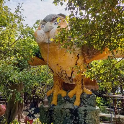 נרגעים בגנים המרהיבים של מקדש פה תאמה אוטאיין –  Wat Pa Thamma Utthayan