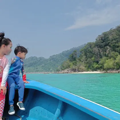 המסע אל האי סורין – Surin Island