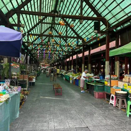 שווקים צפים ושווים בבנגקוק בסופ"ש בלבד