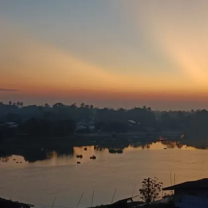 ירוק ושקט ב-Nakhon Pathom Neera Retreat